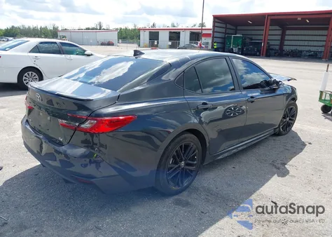 2025 Toyota Camry Se z USA, uszkodzony, nr VIN 4T1DAACKXSU555577